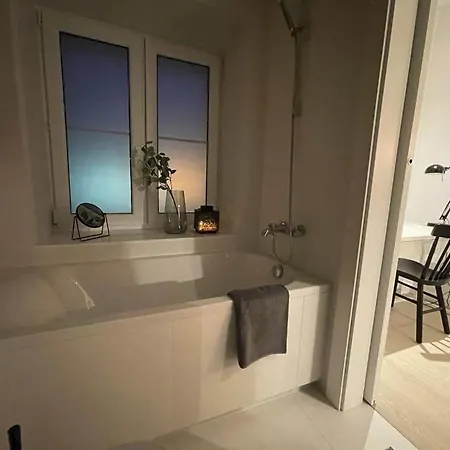 Studio Lea 7 Dzielnica Krowodrza. Bliskim Sasiedztwo Parku Krakowskiego. Krakow